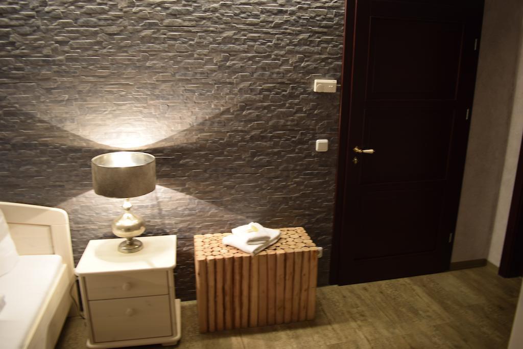 Hotel Arte Vida Ohg ชเปรมแบร์ก ภายนอก รูปภาพ